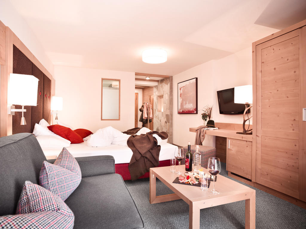 Hotel Forsthofgut Leogang Room photo